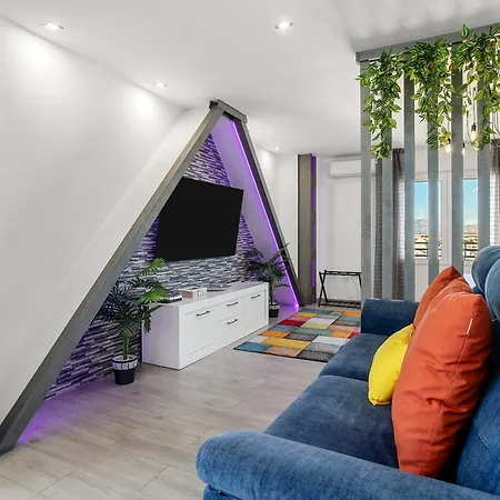 Sky Apartment *