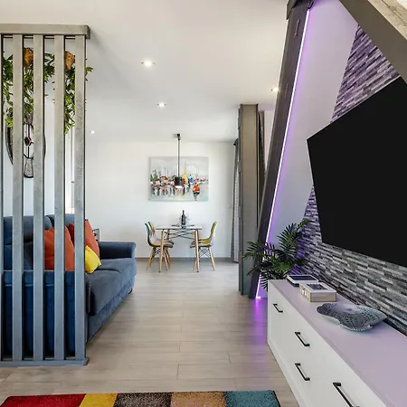 Sky Apartment *